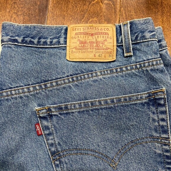 Levi's Vintage Y2K 560 Relaxed Fit Denim Blue Jeans Men's Size 42 x 31 - Picture 5 of 8
